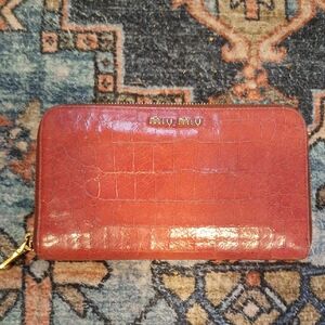 Miu Miu Pink Croc-Embossed Zip Wallet